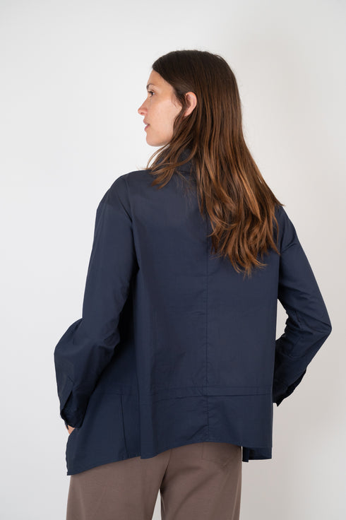 Asymmetrisches Hemd